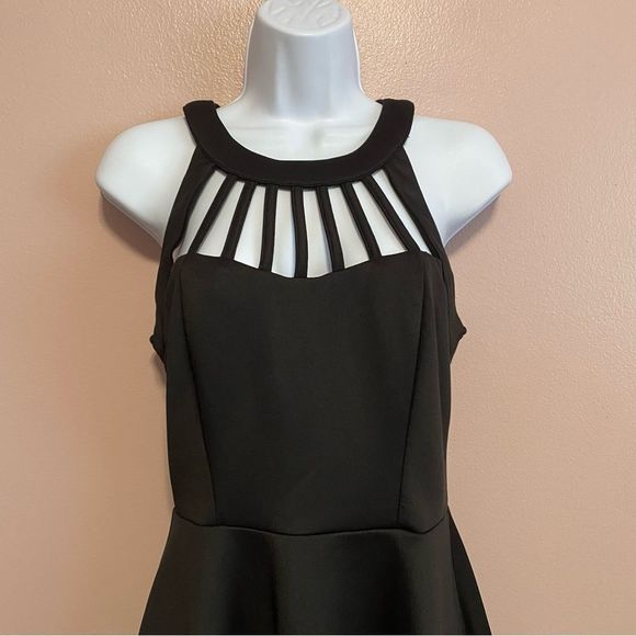 Windsor black formal dress size 7 - Picture 5 of 6